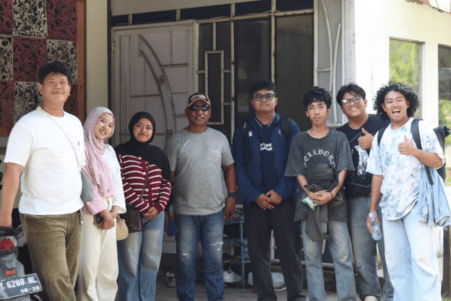 Inovasi Sosial Pengolahan Sampah Plastik Menjadi Paving Block Berbasis Pemberdayaan Masyarakat di Pantai Seraya